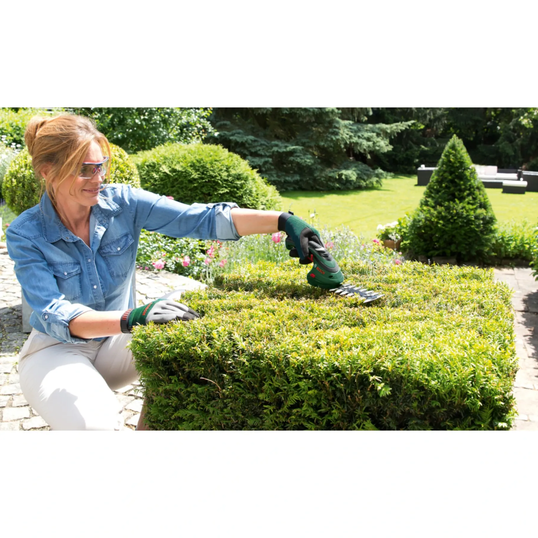 New Bosch MULTIKLIPPER 12,0 CM MED BATTERI OG LADER