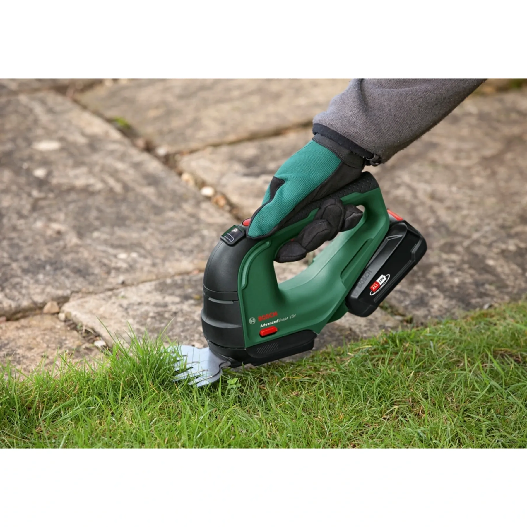 Clearance Bosch MULTIKLIPPER 20,0 CM UDEN BATTERI OG LADER